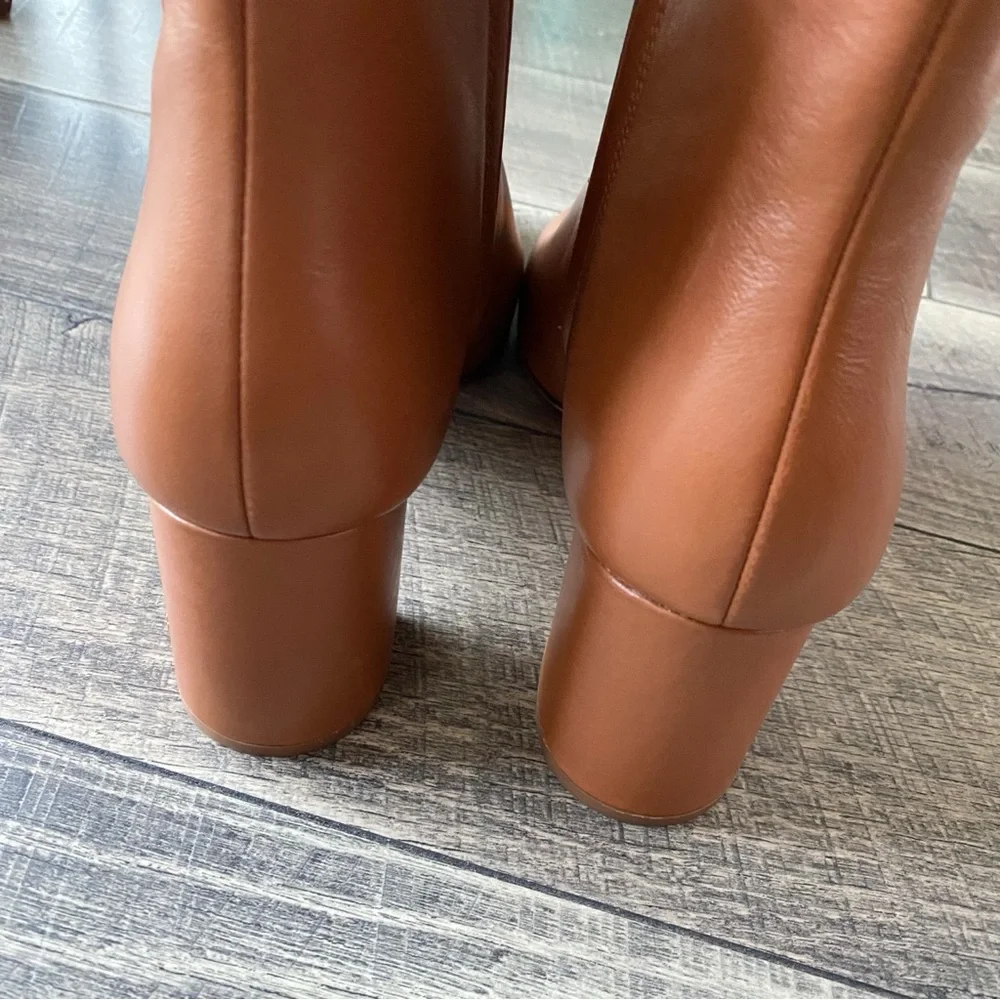 NWT Tory Burch Brooke Tan Camel Ankle Booties Leather Classic Fall Size 11